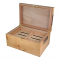 otwarty humidor w jasnym drewnie na 150 cygar