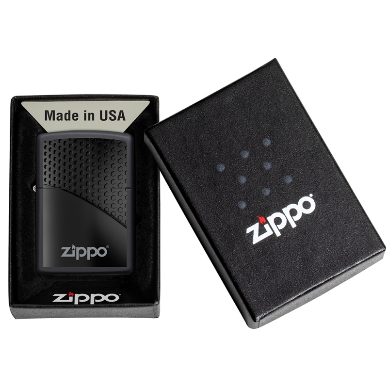 pudełeczko z czarną elegancką zapalniczką zippo black hexagon design