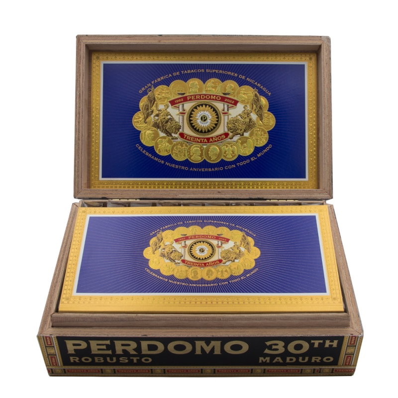 Otwarte pudełko z Perdomo 30th Anniversary Maduro Robusto