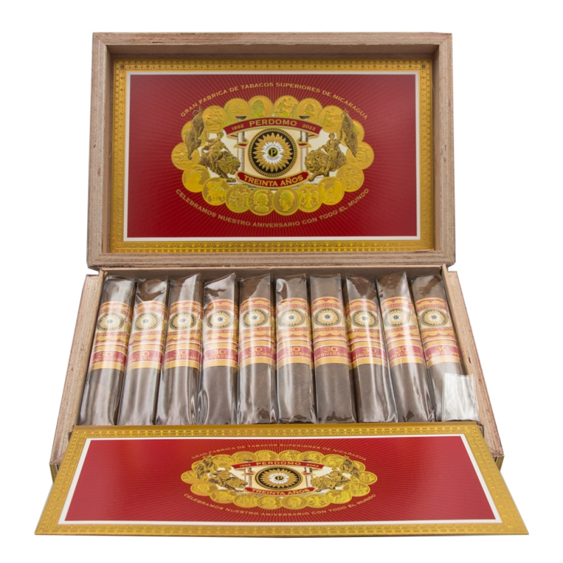 Otwarte pudełko z cygarami Perdomo 30th Anniversary Sungrown Robusto