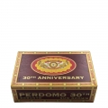 Zamknięte pudełko Perdomo 30th Anniversary Sungrown Robusto