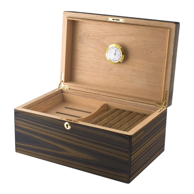 Humidor na 100-125 cygar cedrowy z akcesoriami Humidor na 100-125 cygar cedrowy z akcesoriami
