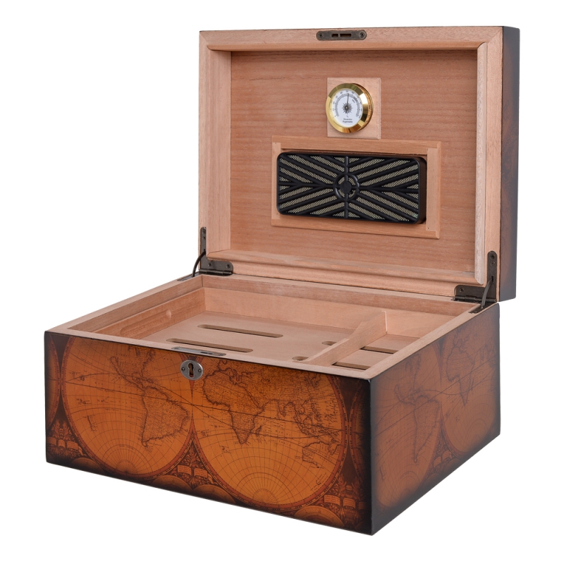 humidor z mapą świata w starym stylu w brązowym kolorze humidor z mapą świata w starym stylu w brązowym kolorze