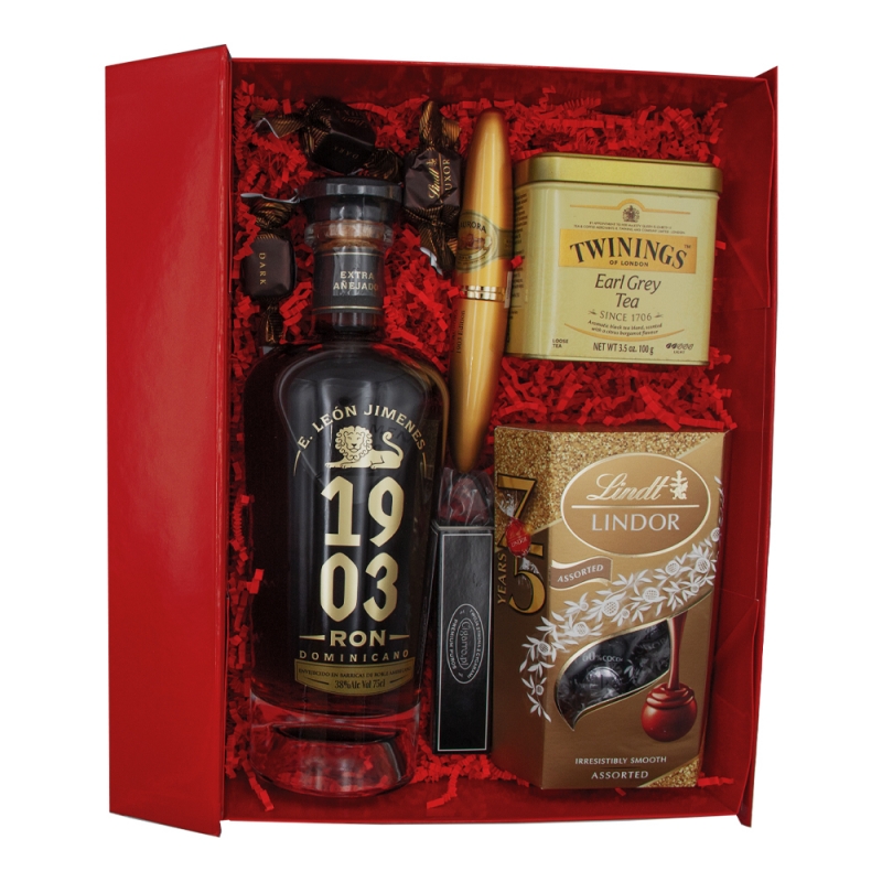 Zestaw prezentowy - Rum E. Leon Jimenes 1903 i cygarem La Aurora Gold Zestaw prezentowy - Rum E. Leon Jimenes 1903 i cygarem La Aurora Gold