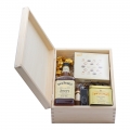 Zestaw prezentowy - Jack Daniels Tennessee Honey 35%, 0,7l Zestaw prezentowy - Jack Daniels Tennessee Honey 35%, 0,7l