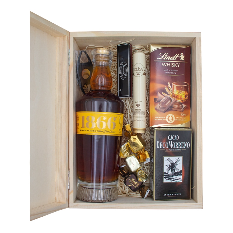 brandy 1866 z Hiszpanii w zestawie prezentowym z cygarem Oliva brandy 1866 z Hiszpanii w zestawie prezentowym z cygarem Oliva