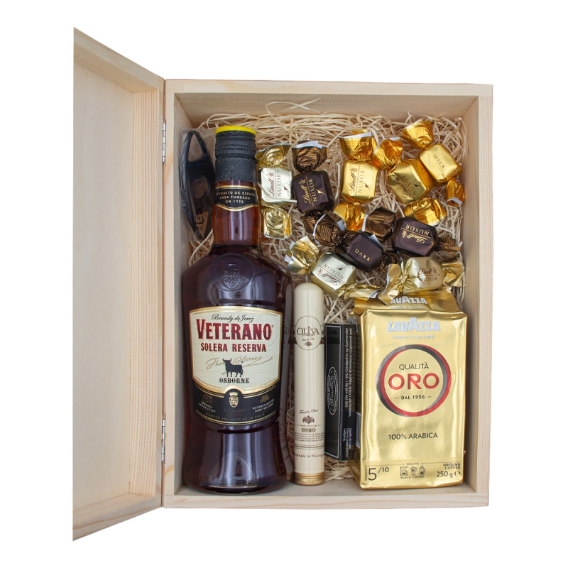 cygaro Oliva w tubie w zestawie z hiszpańskim brandy Veterano cygaro Oliva w tubie w zestawie z hiszpańskim brandy Veterano