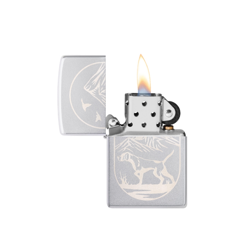 odpalona zapalniczka Zippo Soft-flame i z systemem windproof odpalona zapalniczka Zippo Soft-flame i z systemem windproof