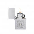 odpalona srebrna zapalniczka benzynowa Zippo odpalona srebrna zapalniczka benzynowa Zippo