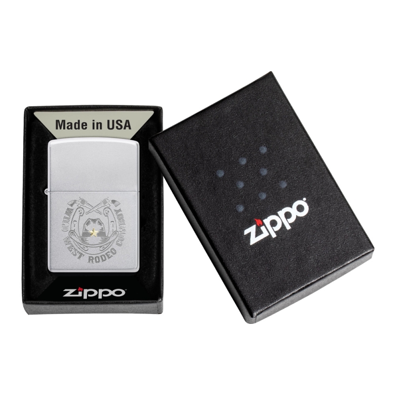 srebrna oryginalna zapalniczka benzynowa Zippo w czarnym pudełku srebrna oryginalna zapalniczka benzynowa Zippo w czarnym pudełku