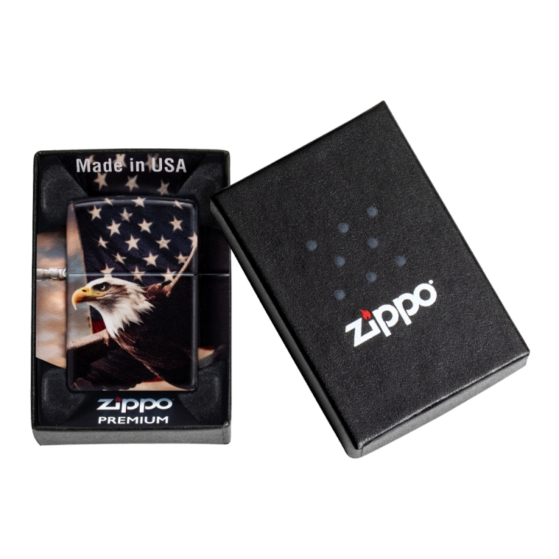 Zapalniczka Zippo Eagle USA Flag Design 60007289 w pudełku Zapalniczka Zippo Eagle USA Flag Design 60007289 w pudełku