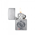 Zapalniczka Zippo Heraldic Crest Design 60007303 odpalona Zapalniczka Zippo Heraldic Crest Design 60007303 odpalona