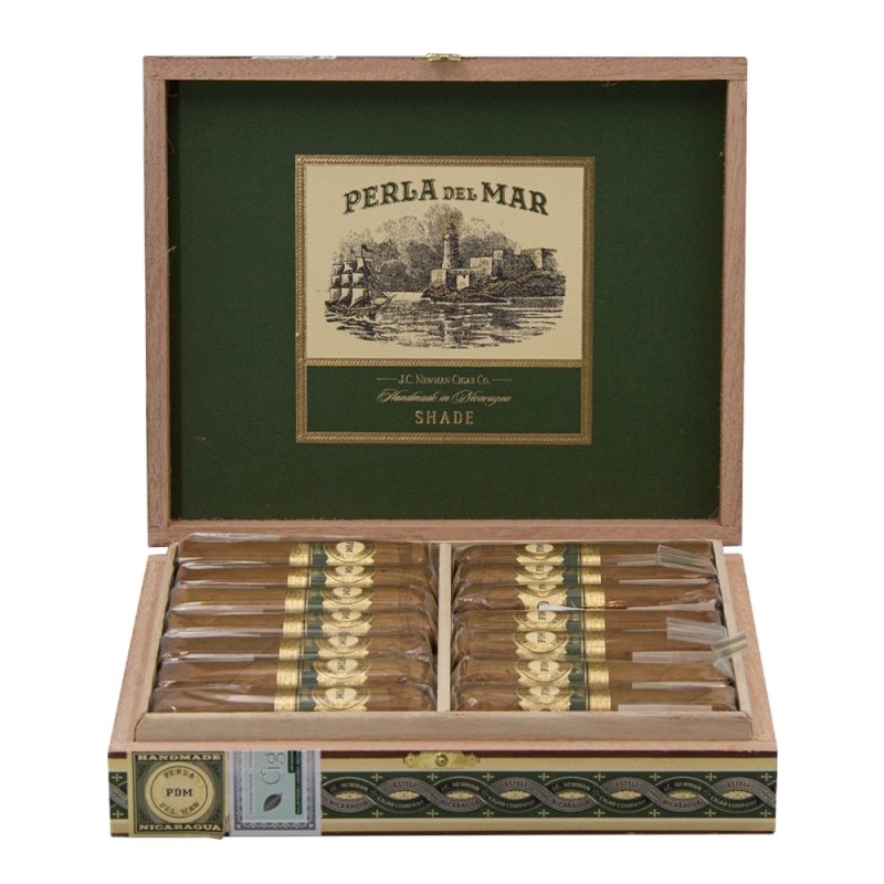 otwarte pudełko z cygarami Perla Del Mar Shade Short Robusto w celofanie otwarte pudełko z cygarami Perla Del Mar Shade Short Robusto w celofanie