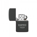 otworzona zapalniczka Zippo z datą utworzenia marki otworzona zapalniczka Zippo z datą utworzenia marki