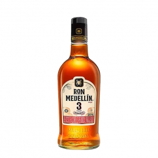 butelka Rumu Medellín 3 Anos 40% 0,7l