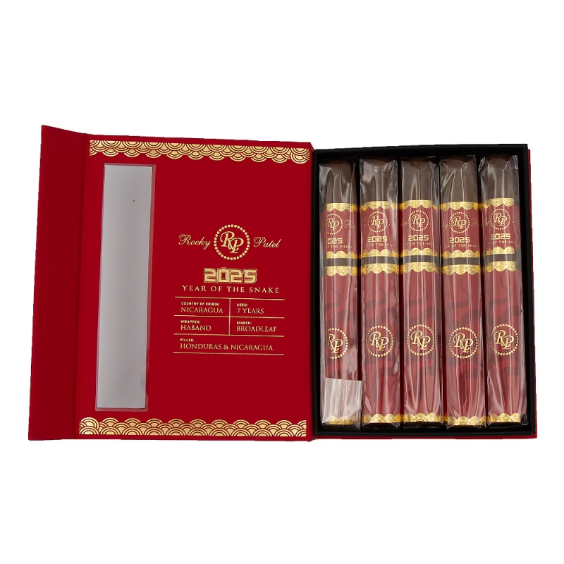 otwarty kartonik z limitowanymi cygarami od Rocky Patel otwarty kartonik z limitowanymi cygarami od Rocky Patel