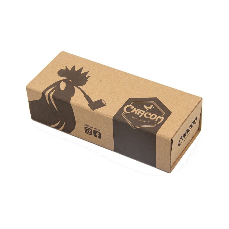 pudełko z logo Chacom w kolorach jasno brązowym i czarnym