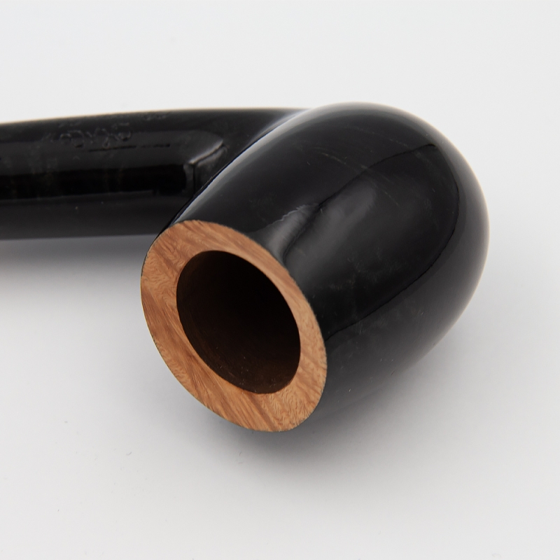 czarny lakierowany cybuch od fajki z brązowym drewnianym końcem