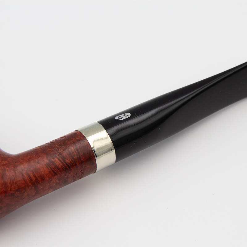 srebrne chromowane łączenie czarnego ustnika z cybuchem