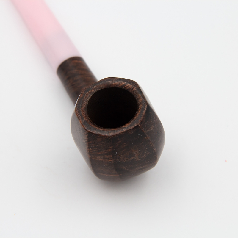 mały sześcienny cybuch od fajki w kształcie sześcianu