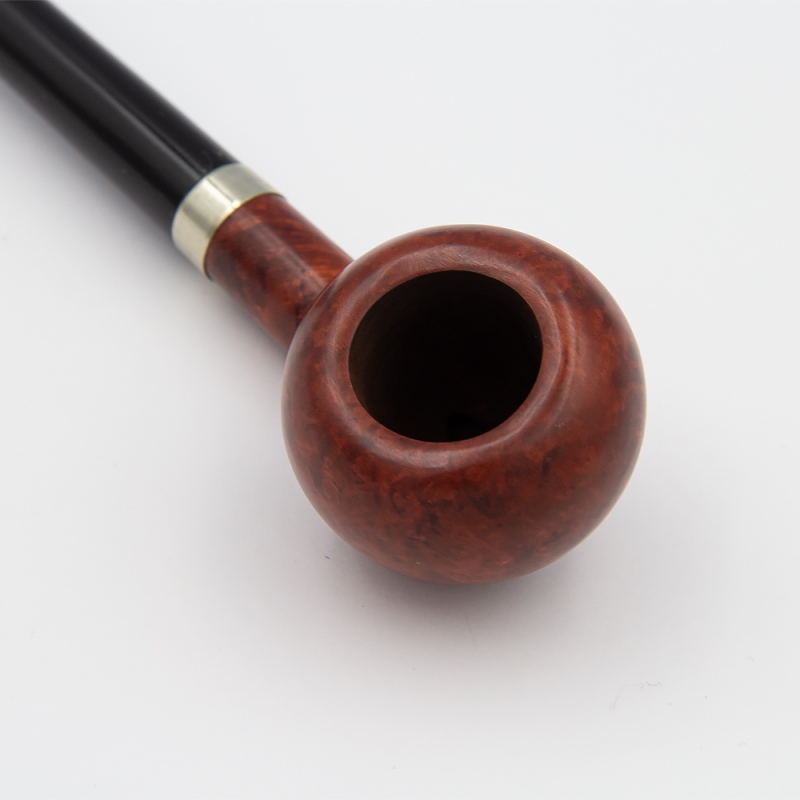 owalny cybuch w kolorze czerwonego drewna