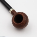 owalny cybuch od fajki w kolorze brązowego drewna