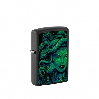 obudowa zapalniczki w głębokiej czerni z matowym wykończeniem i mitologiczną twarzą Meduzy