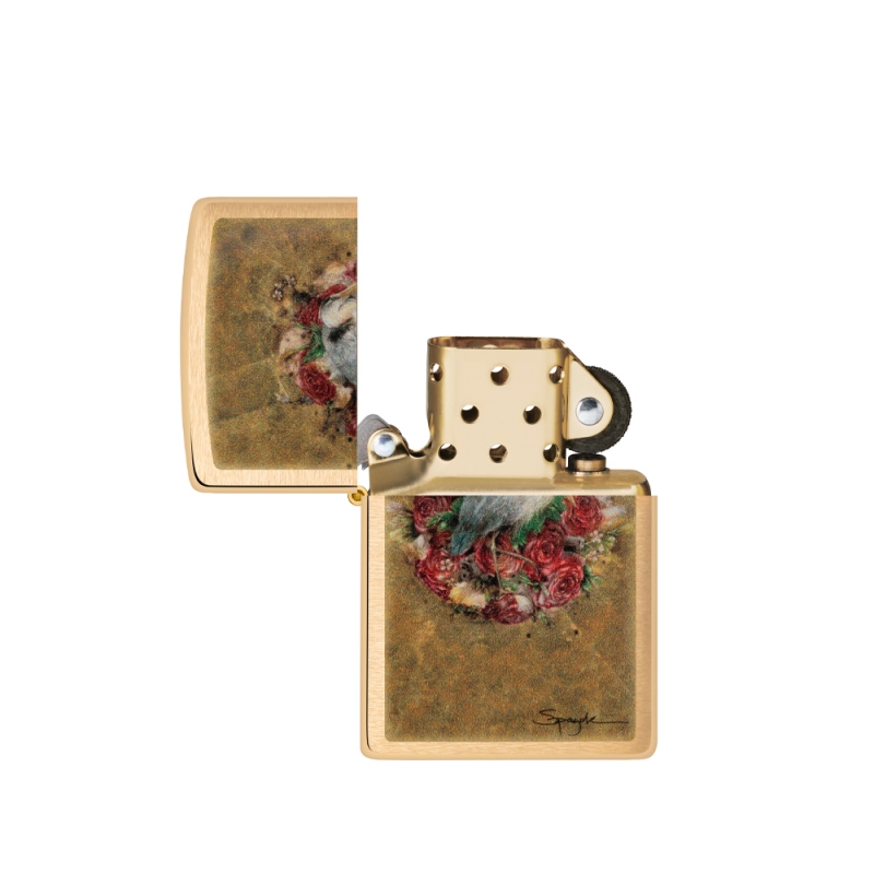 Zippo otwarta z metalicznym wnętrzem kontrastującym z graficznym motywem