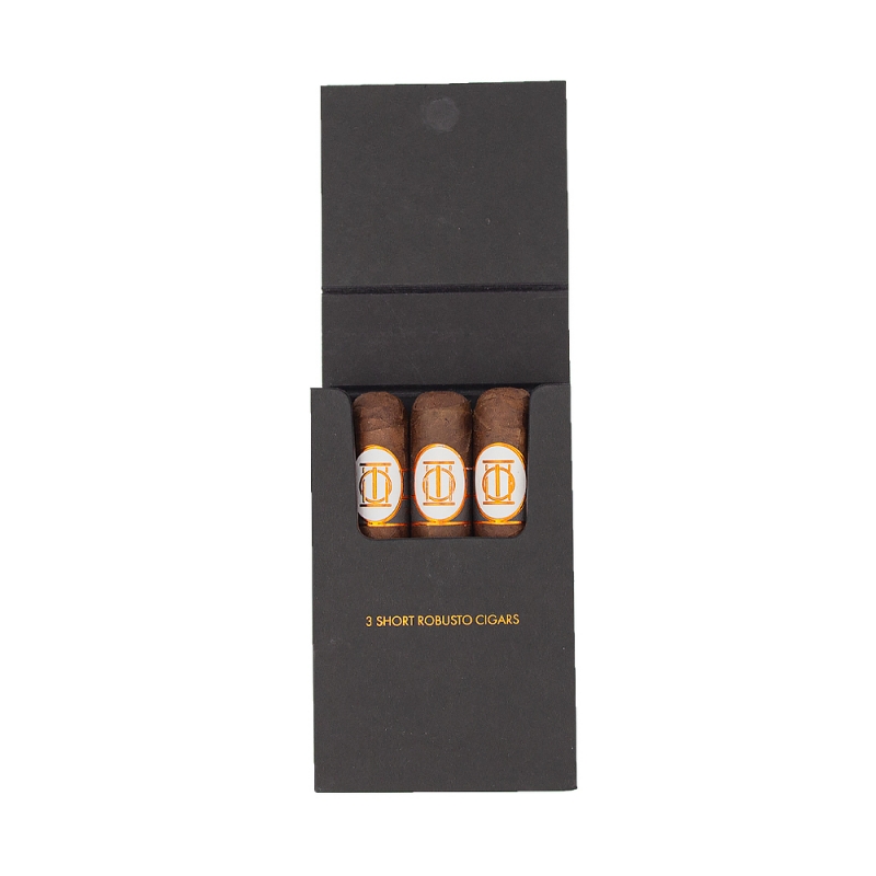 Laura Chavin Invincible Black Short Robusto - 3 cygara