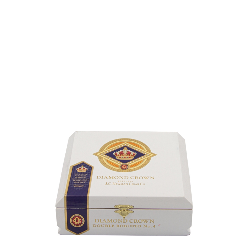 piękna drewniana skrzynka z logo marki cygarowej diamond crown