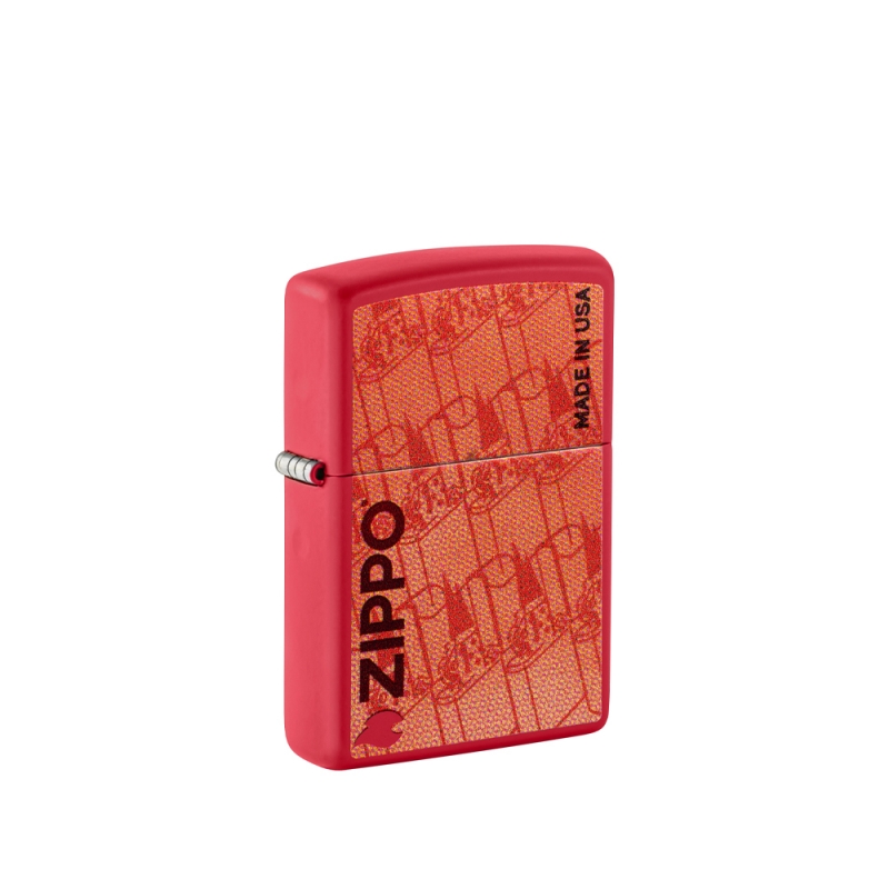 obudowa zapalniczki w głębokiej czerwieni z powtarzającym się wzorem odpalonych wkładów Zippo i dużym napisem marki
