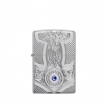 metalowa zapalniczka Zippo z ciemną bazą i bogatą grafiką w stylu średniowiecznych motywów