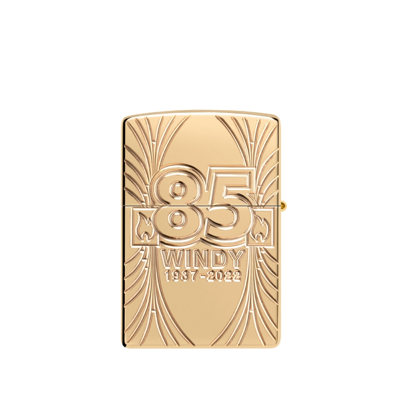 obudowa zapalniczki z głębokim grawerem na tylnej ściance ukazującym numer limitowanego egzemplarza