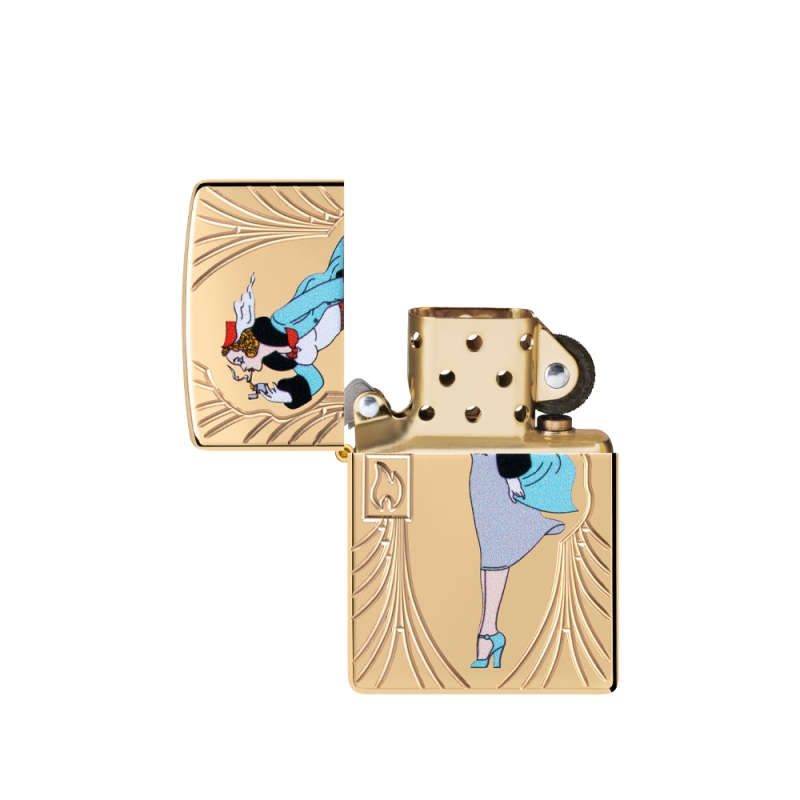 otwarta zapalniczka z widocznym srebrzystym kominkiem kontrastującym z lśniącą mosiężną obudową