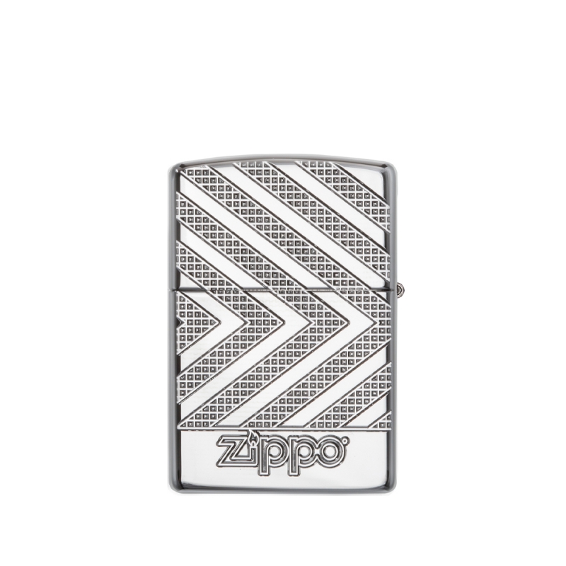 metalowa zapalniczka z lustrzanym połyskiem i eleganckim, skośnym wzorem wykonanym metodą Deep Carve