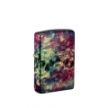 obudowa zapalniczki Zippo z efektem 540 Fusion i motywem kosmicznych czaszek które wyglądają jak wyrastające z galaktyki obrazy