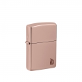 metalowa zapalniczka z eleganckim wykończeniem Rose Gold i delikatnym motywem płomienia u dołu powierzchni