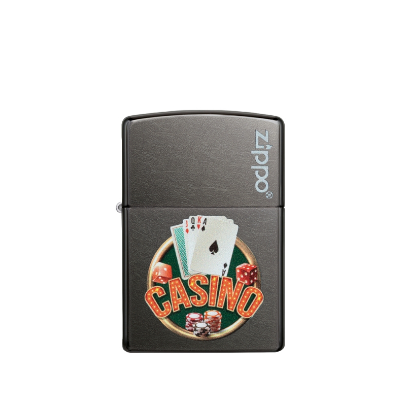 metalowa zapalniczka z grafiką inspirowaną kartami do gry i żetonami kasynowymi na powierzchni