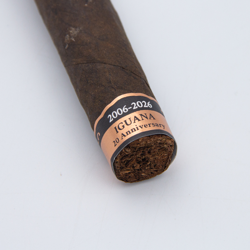 dodatkowa banderolka informująca o limitowanej edycji cygara