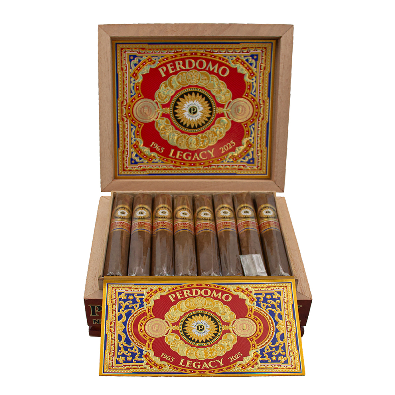 otwarte kolorowe czerwone pudełko z dużymi cygarami w środku