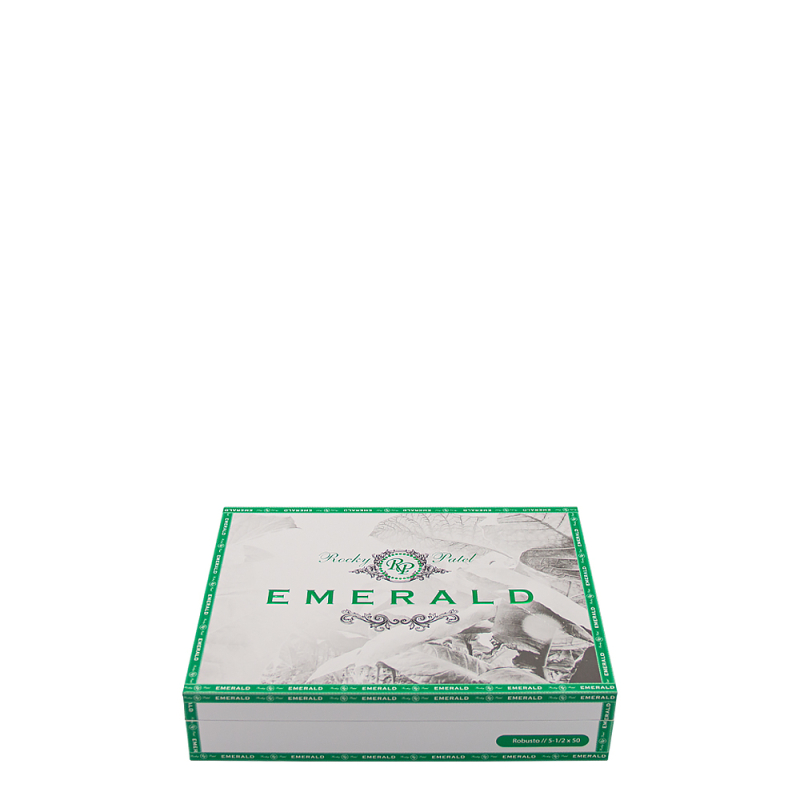 zamknięte biało zielone pudełko marki Rocky Patel z napisem Emerald