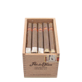 cygara Flor de Oliva Churchill Natural w skrzynce wykonanej z drewna
