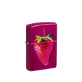 Jaskraworóżowa zapalniczka Zippo Vibrant Strawberry Design z soczystymi truskawkami na całej powierzchni obudowy