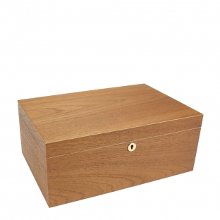 jasnobrązowy cedrowy humidor na cygara zamykany na kluczyk