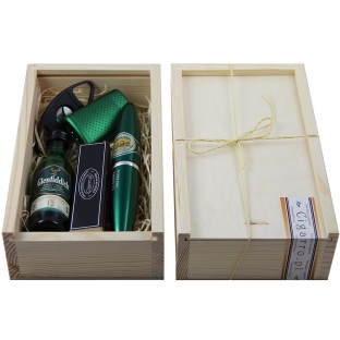 zestaw prezentowy dla palacza cygar, obcinarka, zapalniczka, cygaro la aurora i whisky glenfiddich