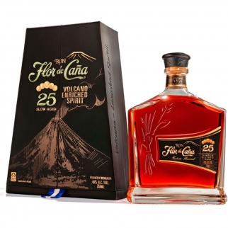 rum marki flor de cana z nikaragui, rocznik 25