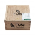 pudełko z logo nub z 8 cygarami, zestaw prezentowy dla palacza