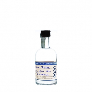 mini młody ziemniak z 2020 roku, pojemność butelki 0,05l