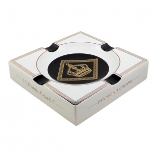 duża biała popielnica na 4 cygara