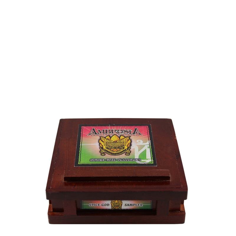 pudełko drewniane z aromatyzowanymi cygarami marki drew estate